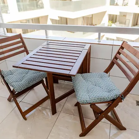 Kastella Blue Near * Λάρνακα